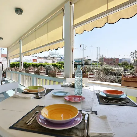 Апартаменты Milena Beach